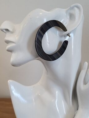 VINTAGE Banana Republic Resin Hoop Statement Earrings - Black, Brown And Grey